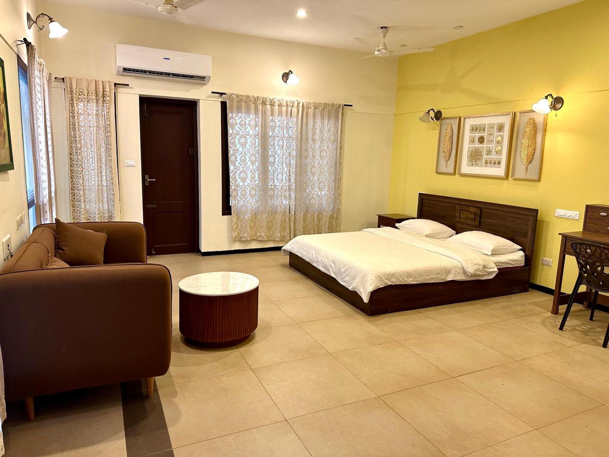 Costa Verde Luxury Seafront Villa เชนไน ภายนอก รูปภาพ